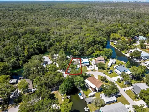 6080 Waverly Road Weeki Wachee FL 34607