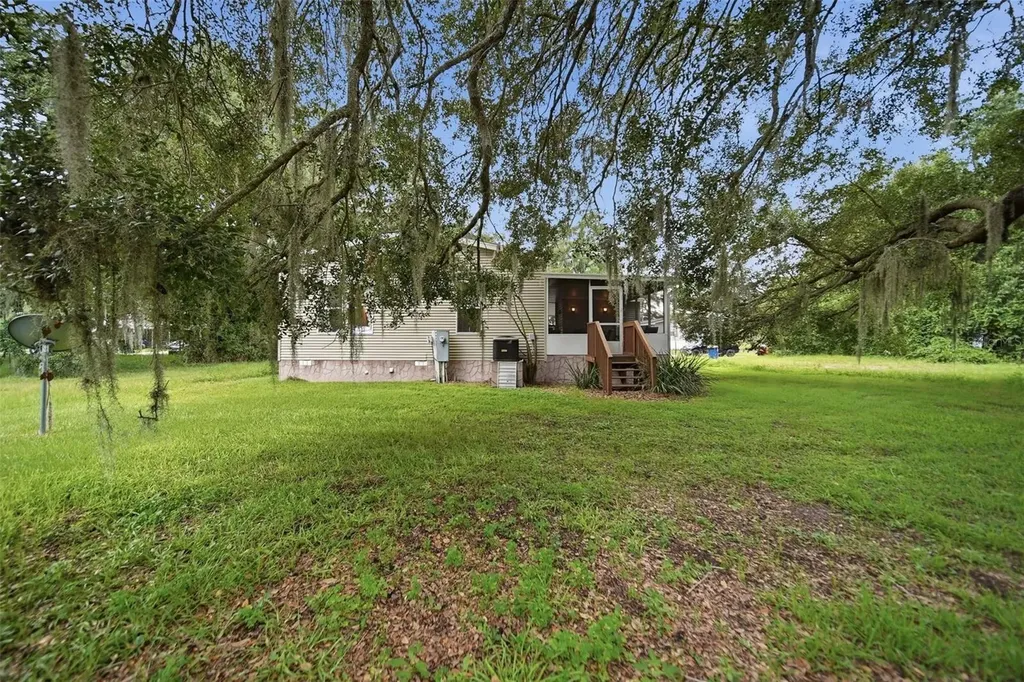25138 Buttonwood Drive Astatula FL 34705