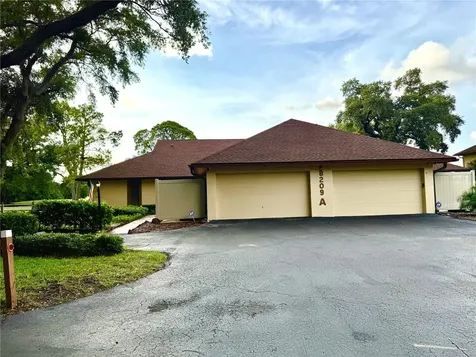 8209 Bardmoor Place Seminole FL 33777