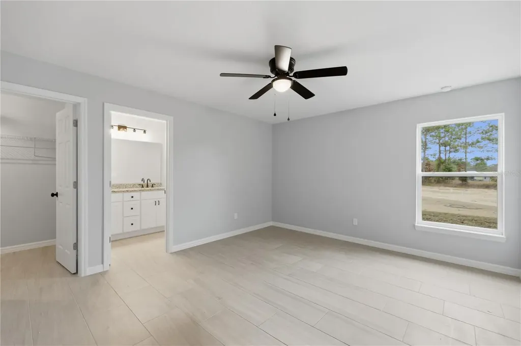 20 Locust Loop Circle Ocala FL 34472