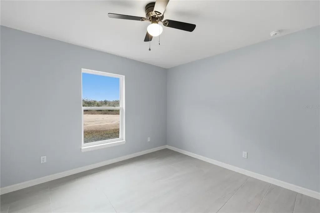 20 Locust Loop Circle Ocala FL 34472