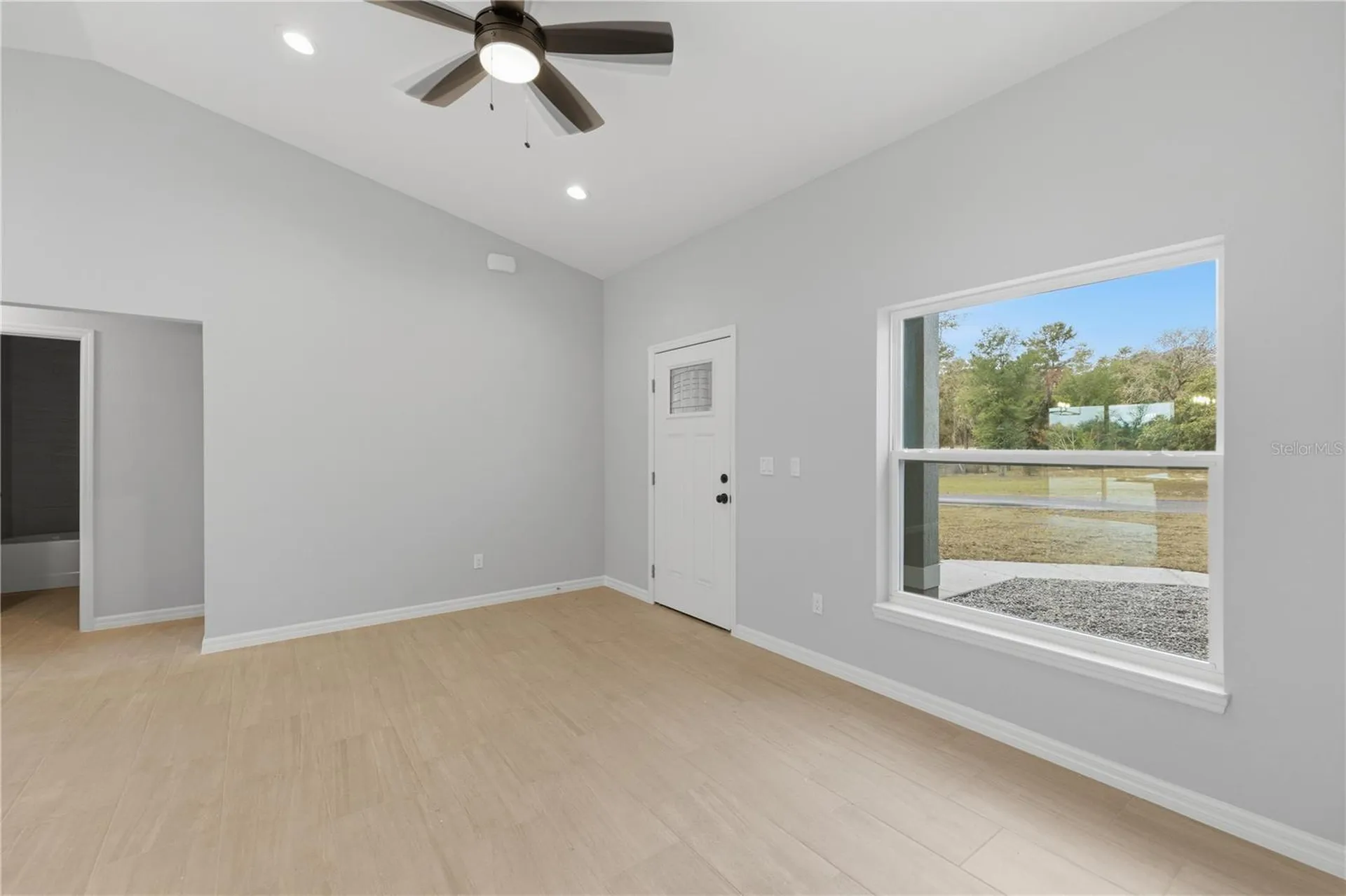 20 Locust Loop Circle Ocala FL 34472