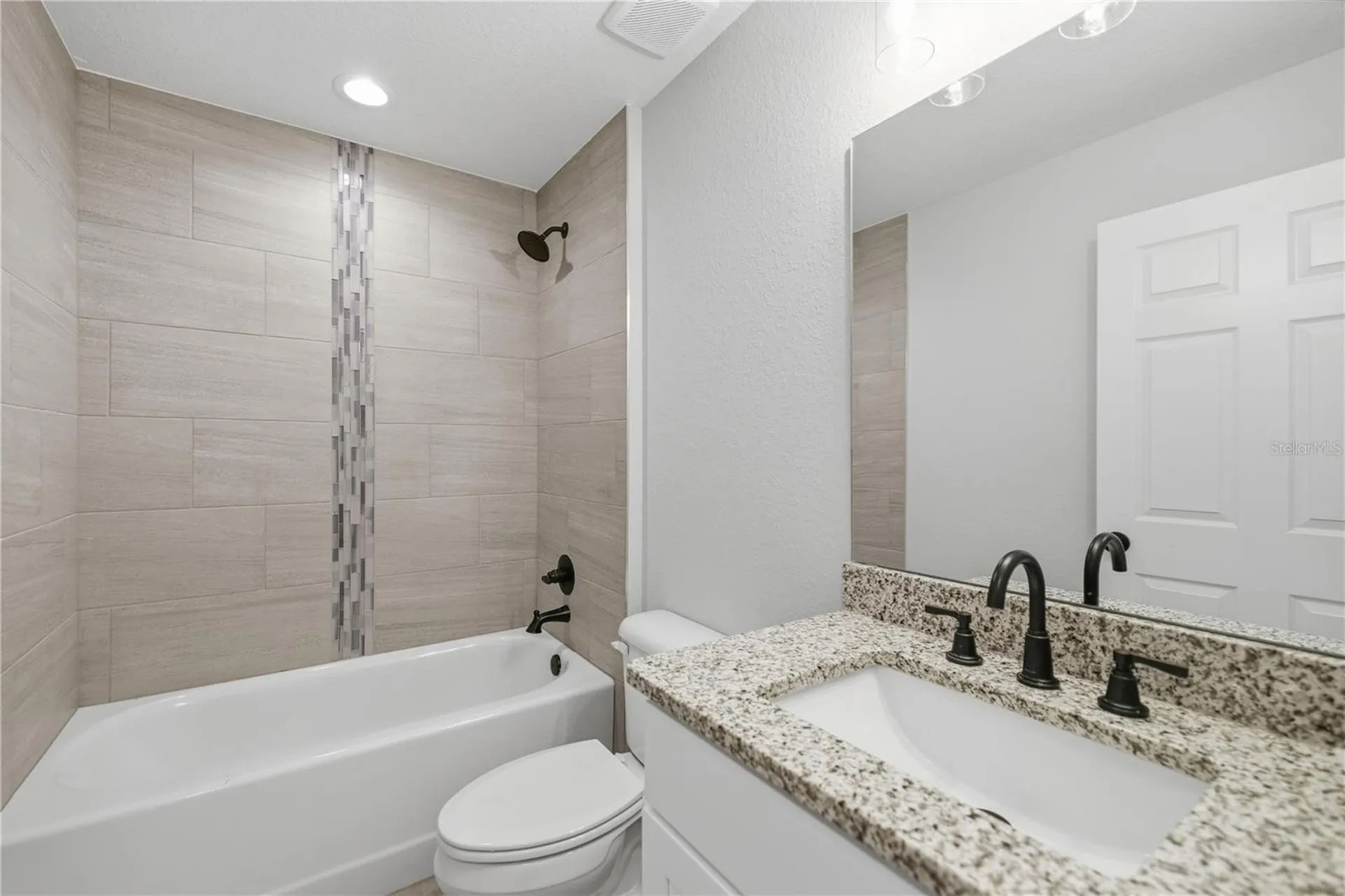 20 Locust Loop Circle Ocala FL 34472