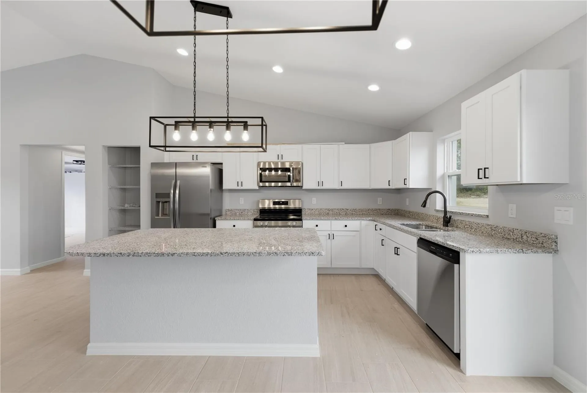 20 Locust Loop Circle Ocala FL 34472