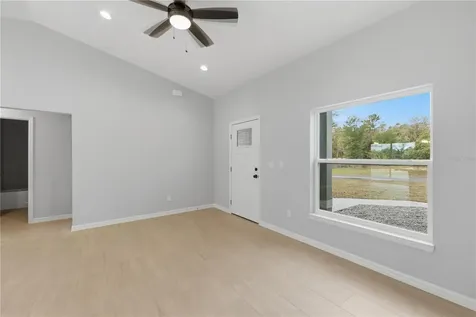 20 Locust Loop Circle Ocala FL 34472