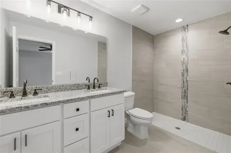 20 Locust Loop Circle Ocala FL 34472