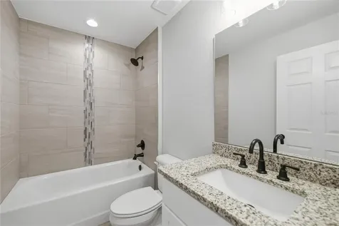 20 Locust Loop Circle Ocala FL 34472