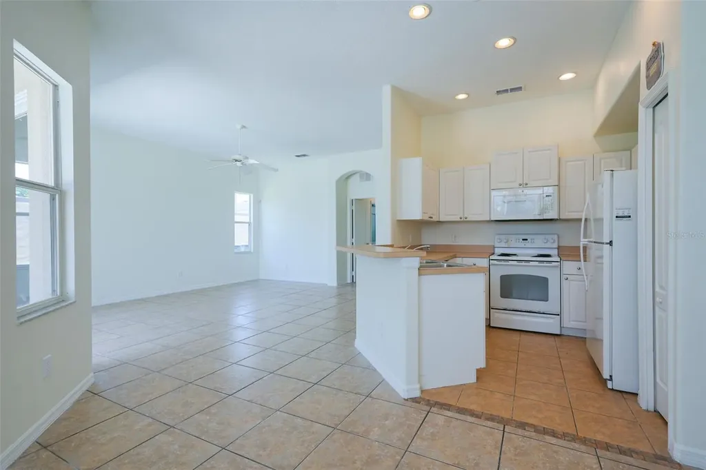 128 Brunello Drive Davenport FL 33897