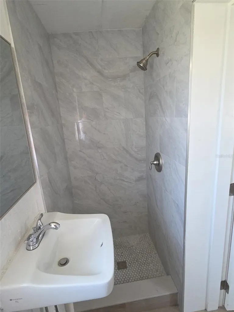 467 92nd Avenue N St Petersburg FL 33702