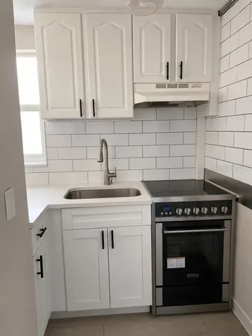 467 92nd Avenue N St Petersburg FL 33702
