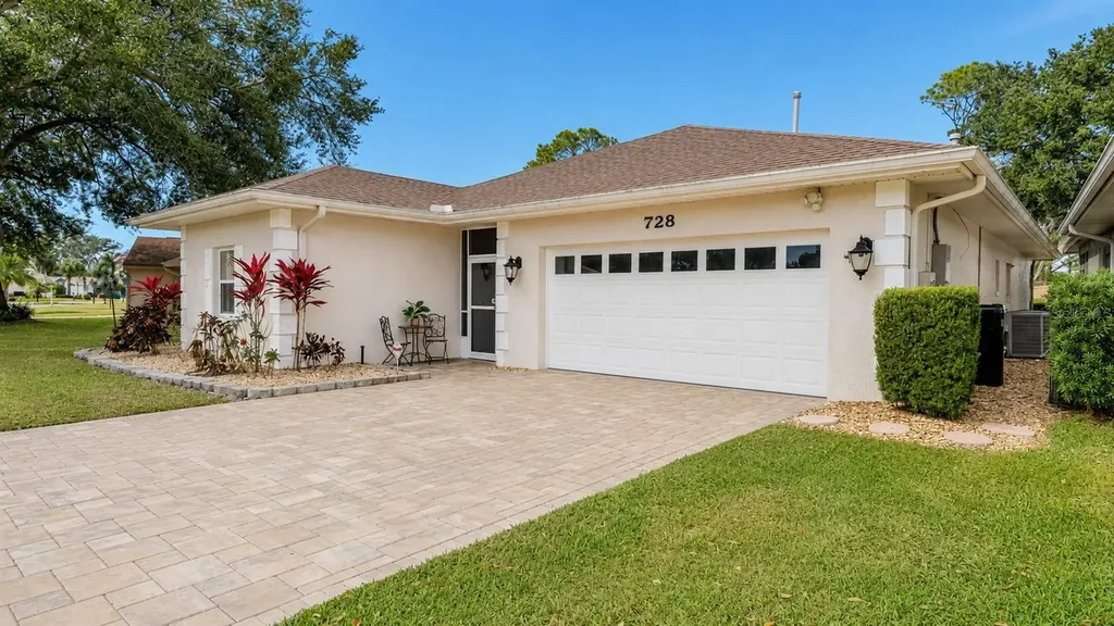 728 Canberra Road Winter Haven FL 33884