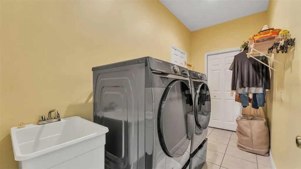 728 Canberra Road Winter Haven FL 33884