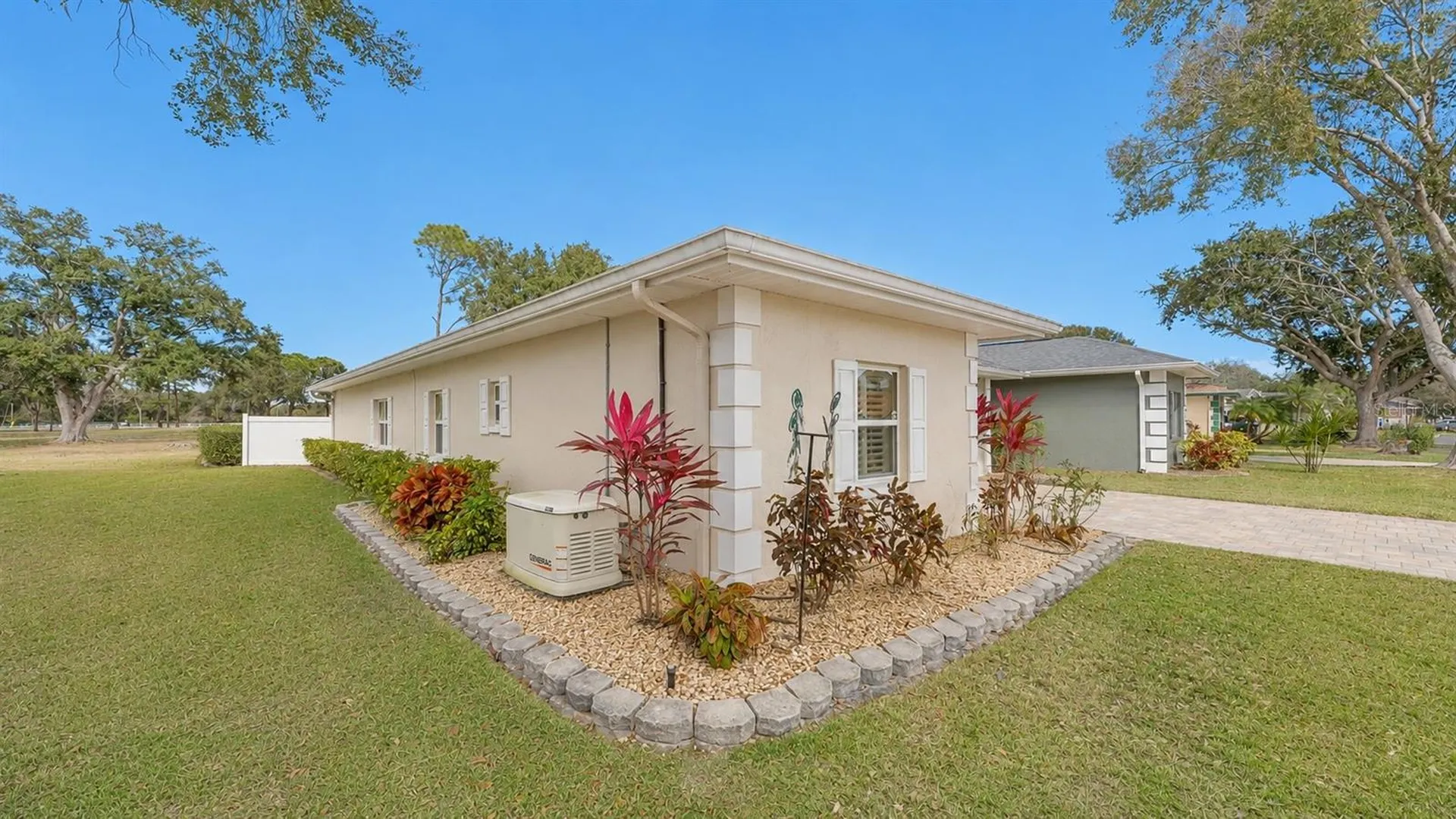 728 Canberra Road Winter Haven FL 33884