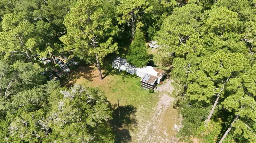 43025 E 3rd Street Paisley FL 32767