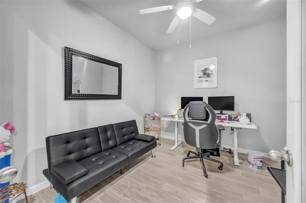 5886 Timberdale Avenue Wesley Chapel FL 33545