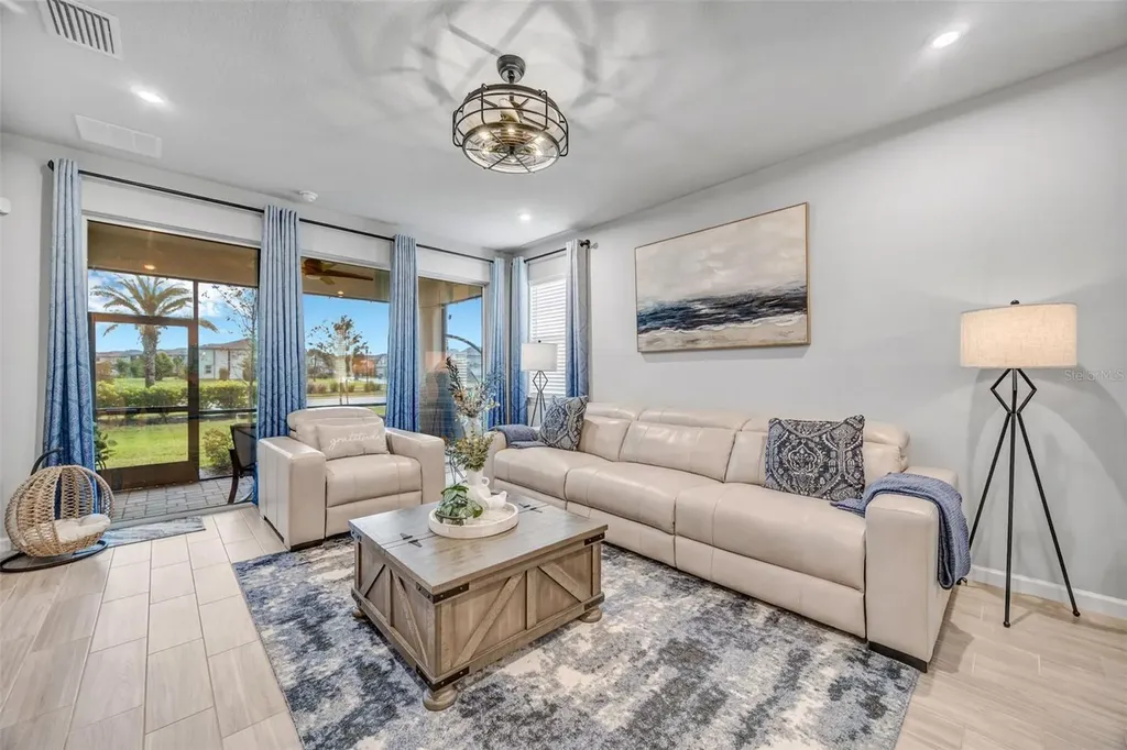 5886 Timberdale Avenue Wesley Chapel FL 33545