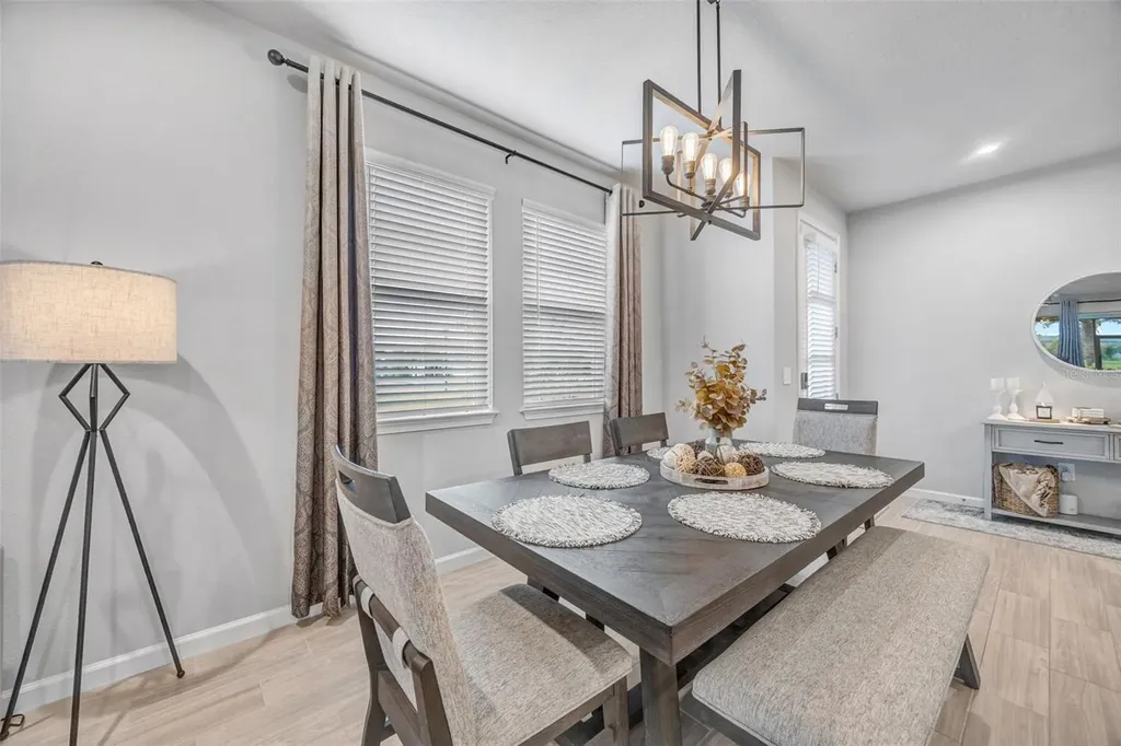 5886 Timberdale Avenue Wesley Chapel FL 33545
