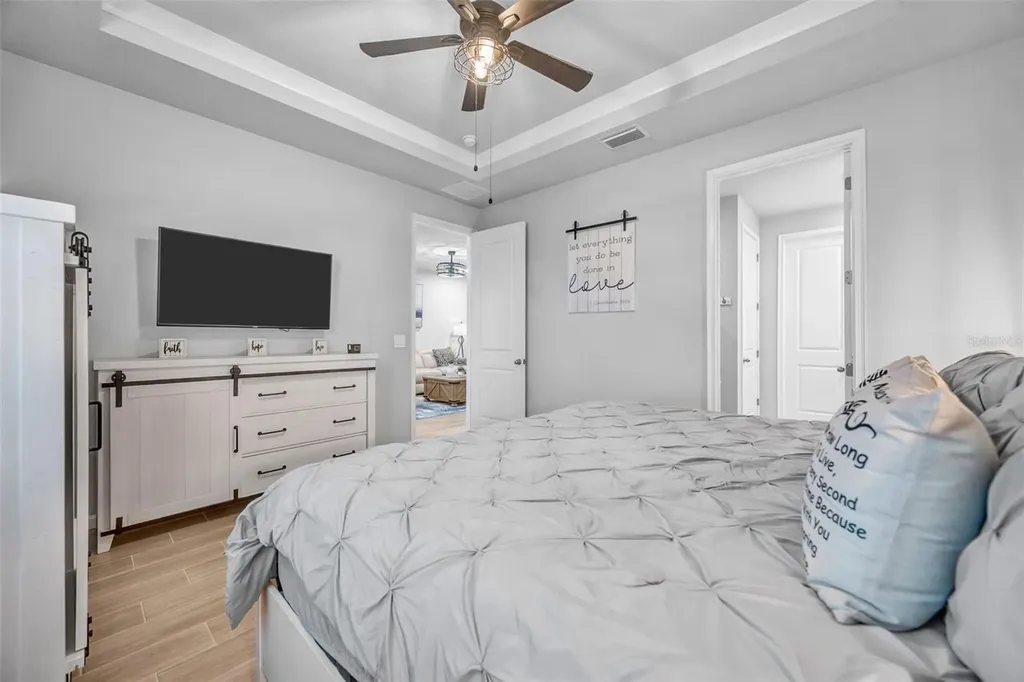 5886 Timberdale Avenue Wesley Chapel FL 33545