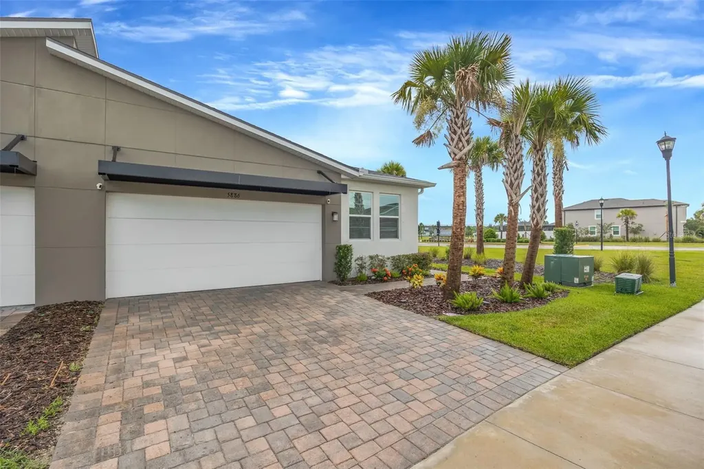 5886 Timberdale Avenue Wesley Chapel FL 33545