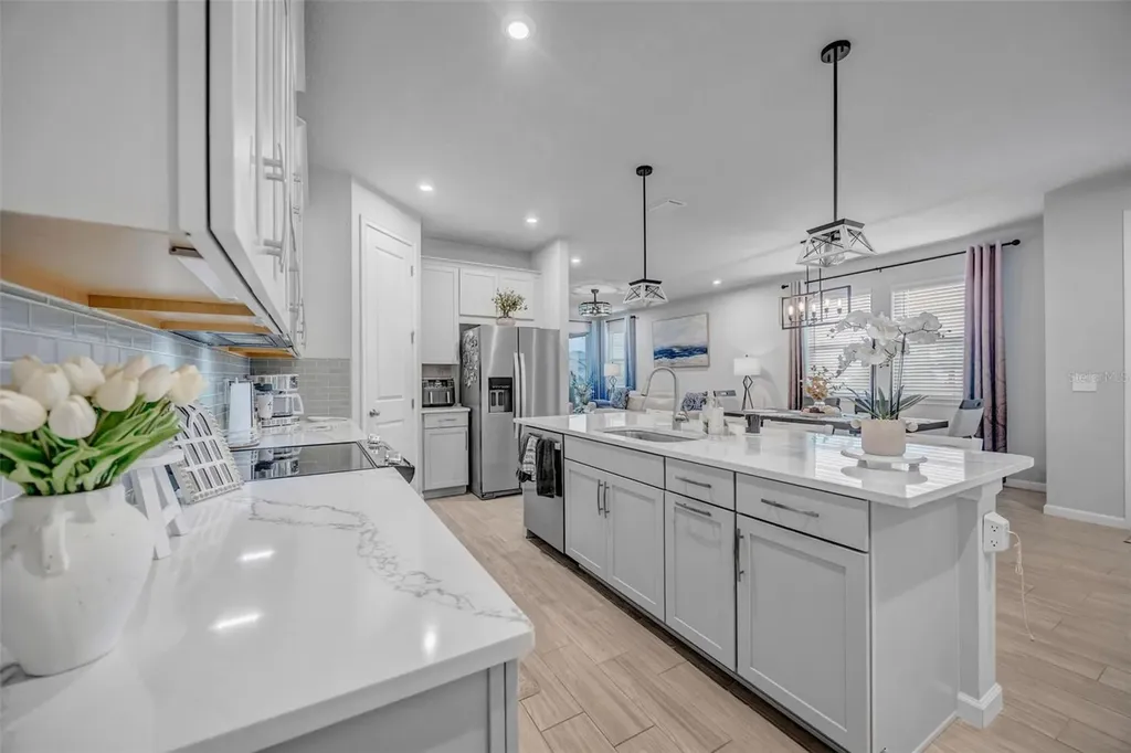 5886 Timberdale Avenue Wesley Chapel FL 33545