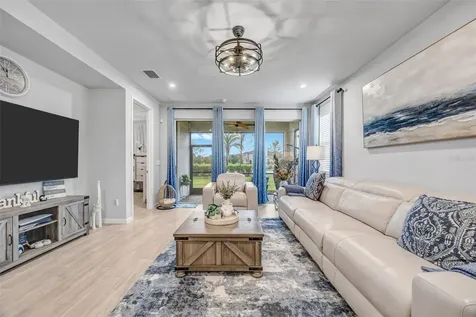 5886 Timberdale Avenue Wesley Chapel FL 33545