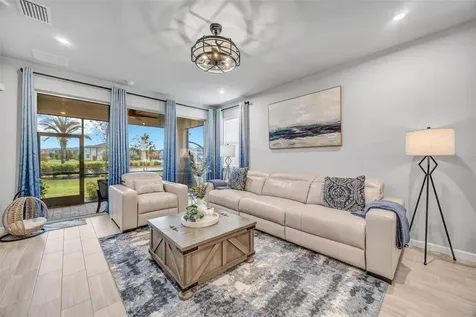 5886 Timberdale Avenue Wesley Chapel FL 33545