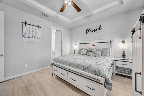 5886 Timberdale Avenue Wesley Chapel FL 33545