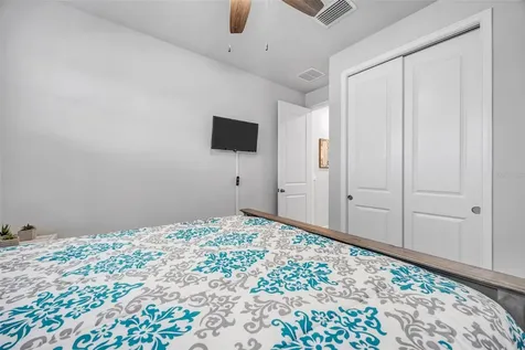 5886 Timberdale Avenue Wesley Chapel FL 33545