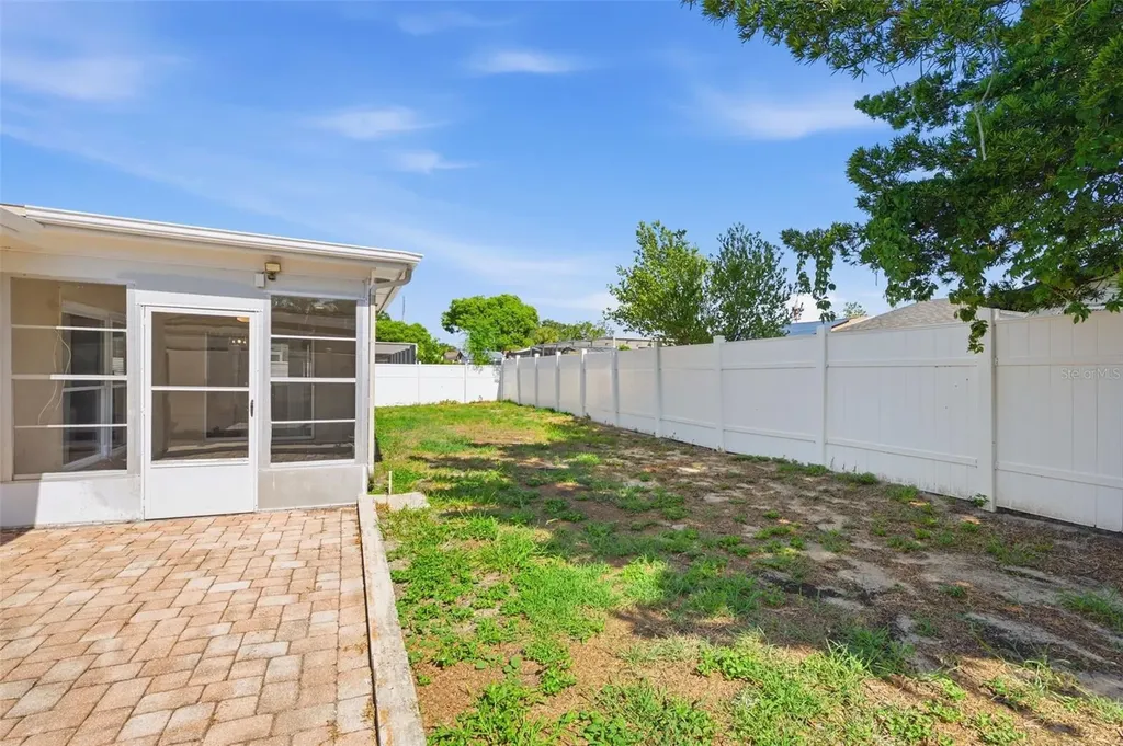 8233 Redfield Drive Port Richey FL 34668