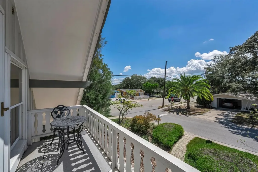 380 Colonial Court Dunedin FL 34698