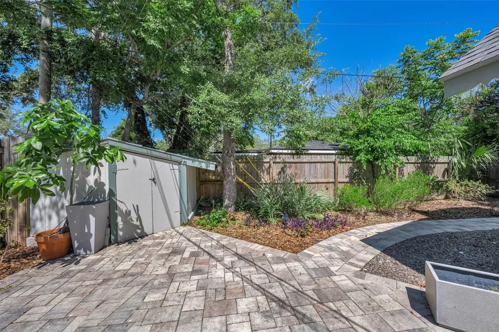 380 Colonial Court Dunedin FL 34698
