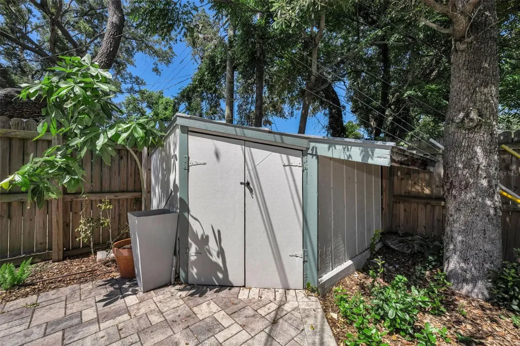 380 Colonial Court Dunedin FL 34698