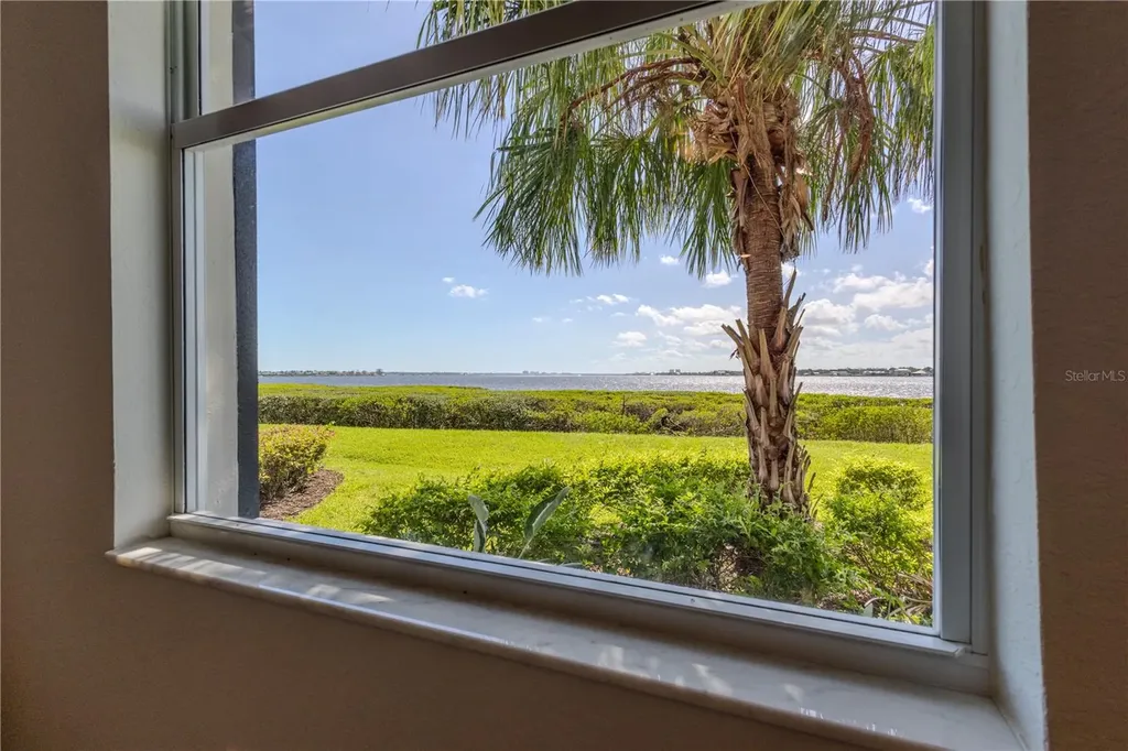 1030 Tidewater Shores Loop Bradenton FL 34208