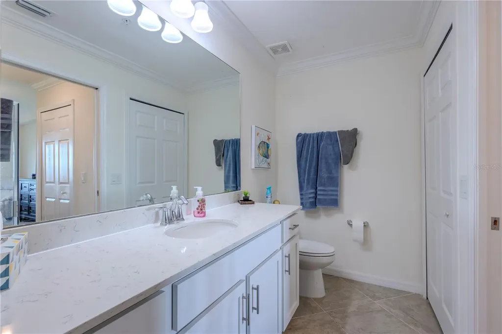 1030 Tidewater Shores Loop Bradenton FL 34208