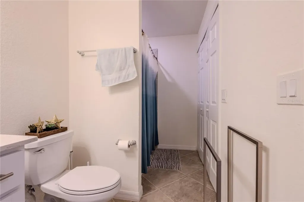 1030 Tidewater Shores Loop Bradenton FL 34208
