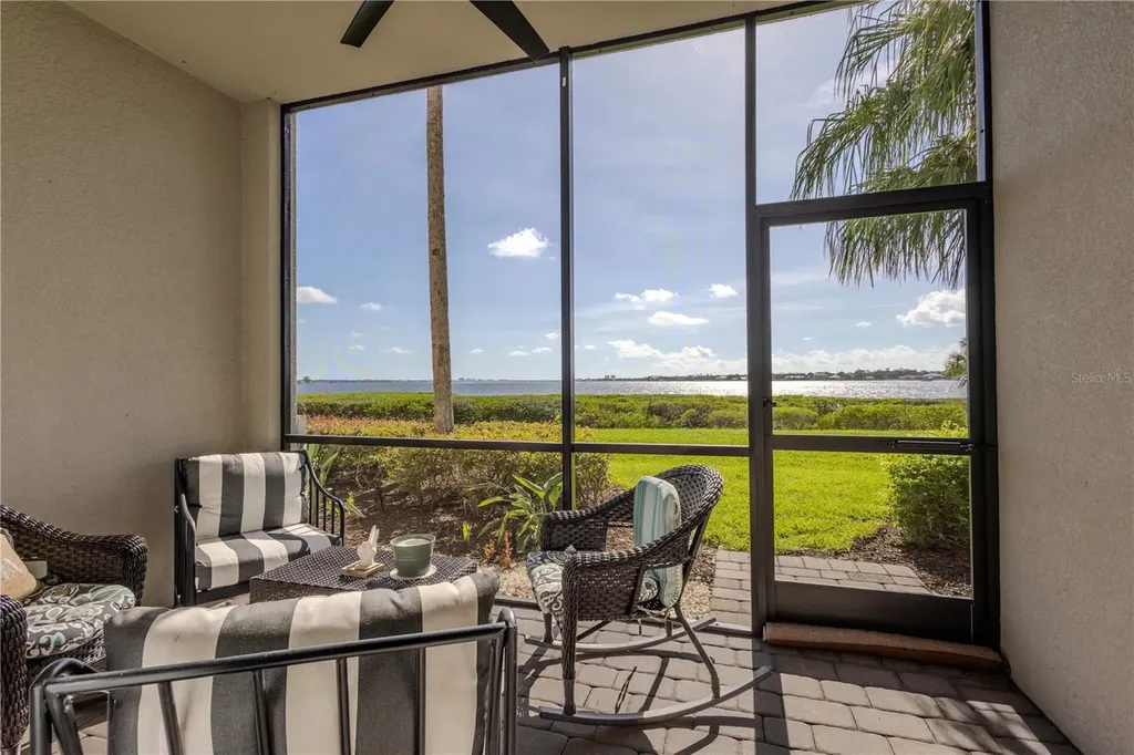 1030 Tidewater Shores Loop Bradenton FL 34208