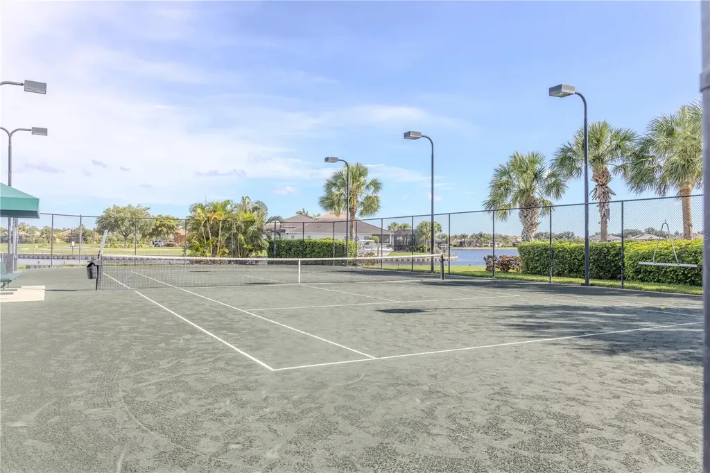 1030 Tidewater Shores Loop Bradenton FL 34208