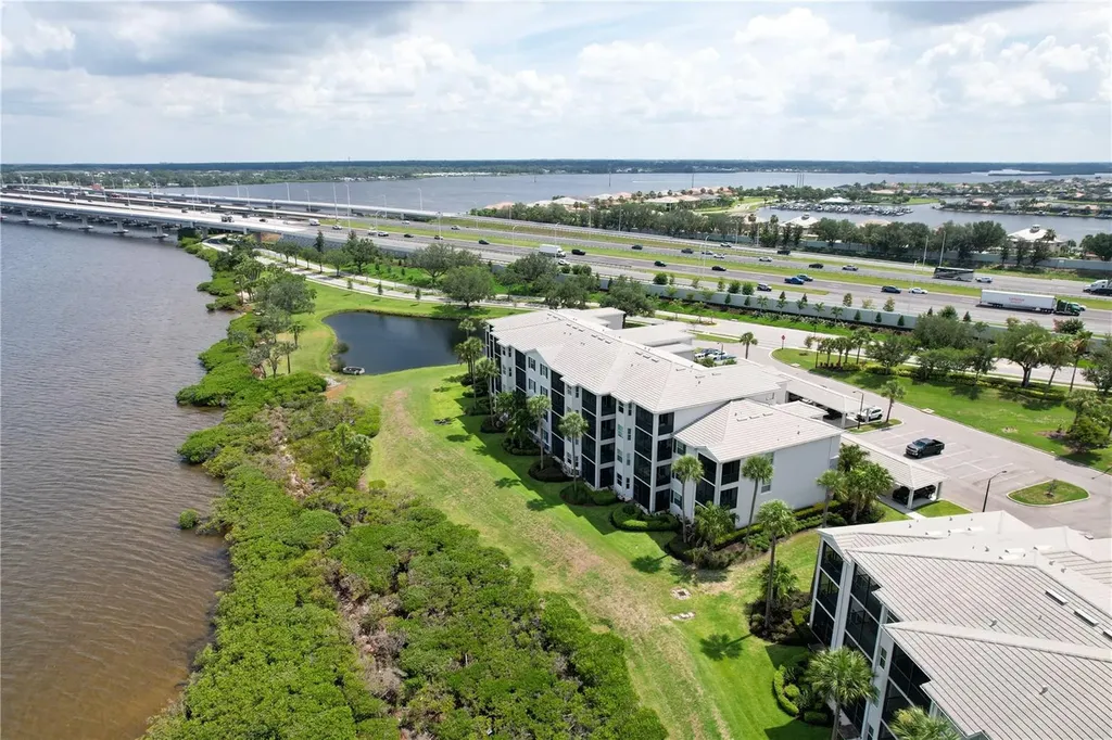1030 Tidewater Shores Loop Bradenton FL 34208