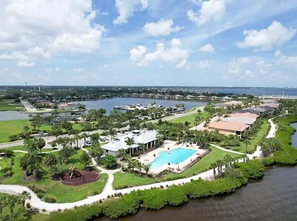 1030 Tidewater Shores Loop Bradenton FL 34208