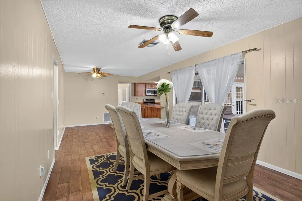 3110 Clovewood Place Seffner FL 33584
