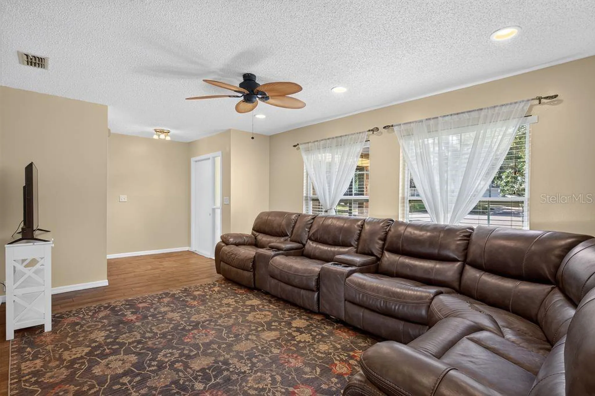 3110 Clovewood Place Seffner FL 33584