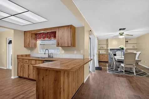 3110 Clovewood Place Seffner FL 33584
