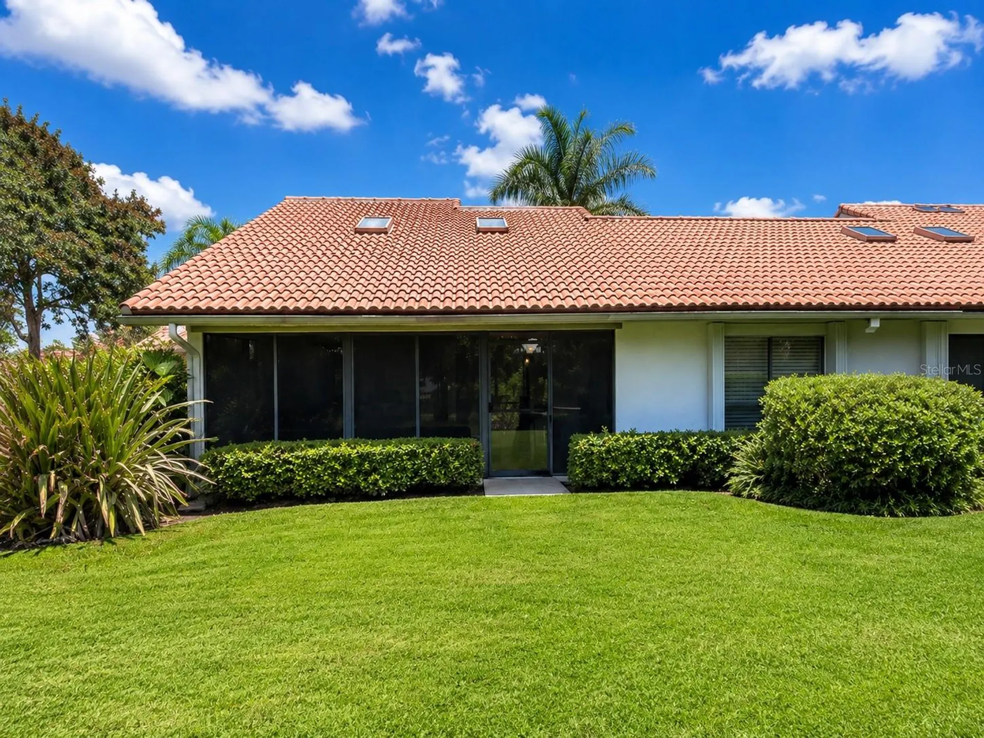 4068 Wilshire Circle E Sarasota FL 34238
