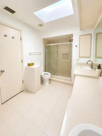 4068 Wilshire Circle E Sarasota FL 34238