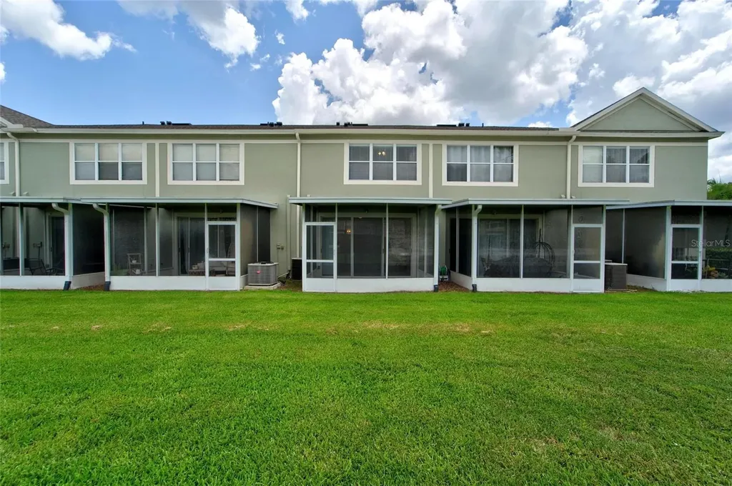 1019 Vista Cay Court Brandon FL 33511