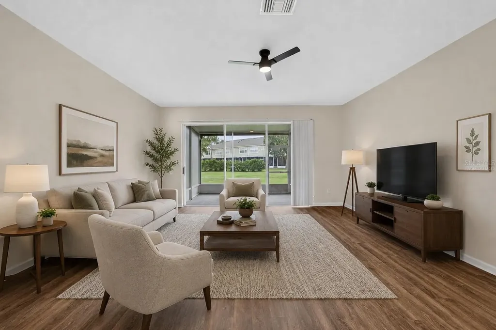 1019 Vista Cay Court Brandon FL 33511