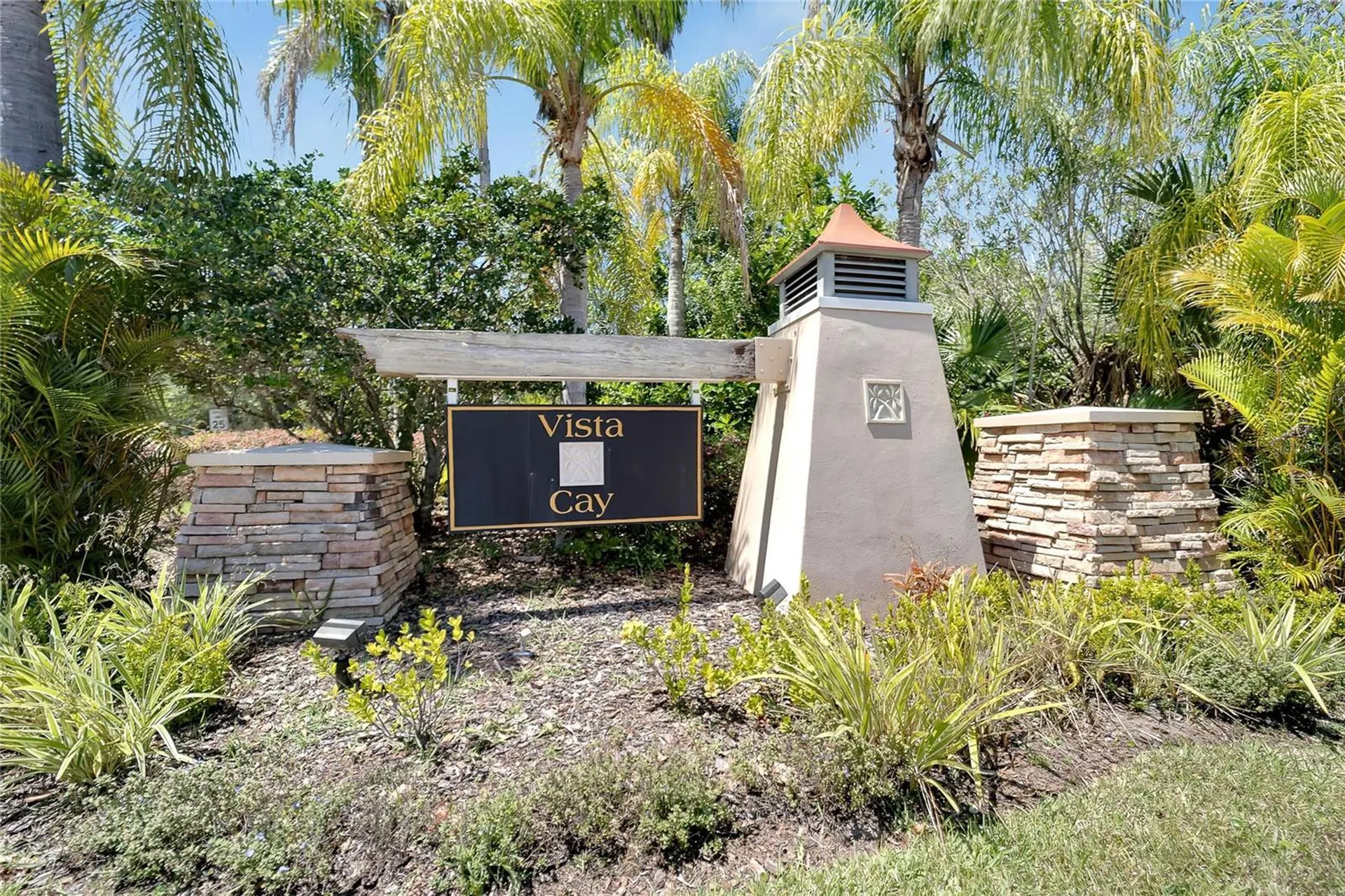 1019 Vista Cay Court Brandon FL 33511