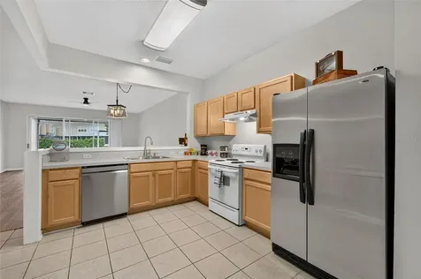 1019 Vista Cay Court Brandon FL 33511