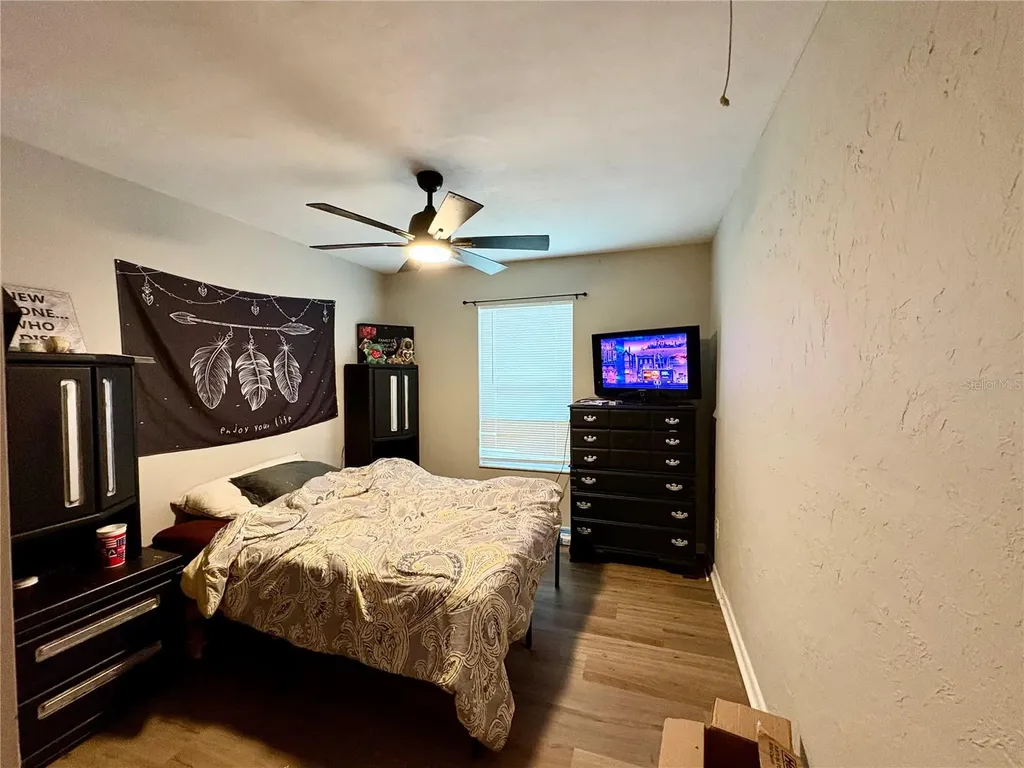 507 Governor Avenue NE Branford FL 32008