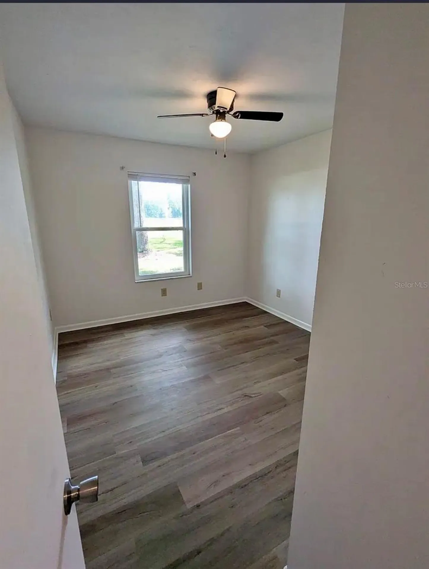 507 Governor Avenue NE Branford FL 32008